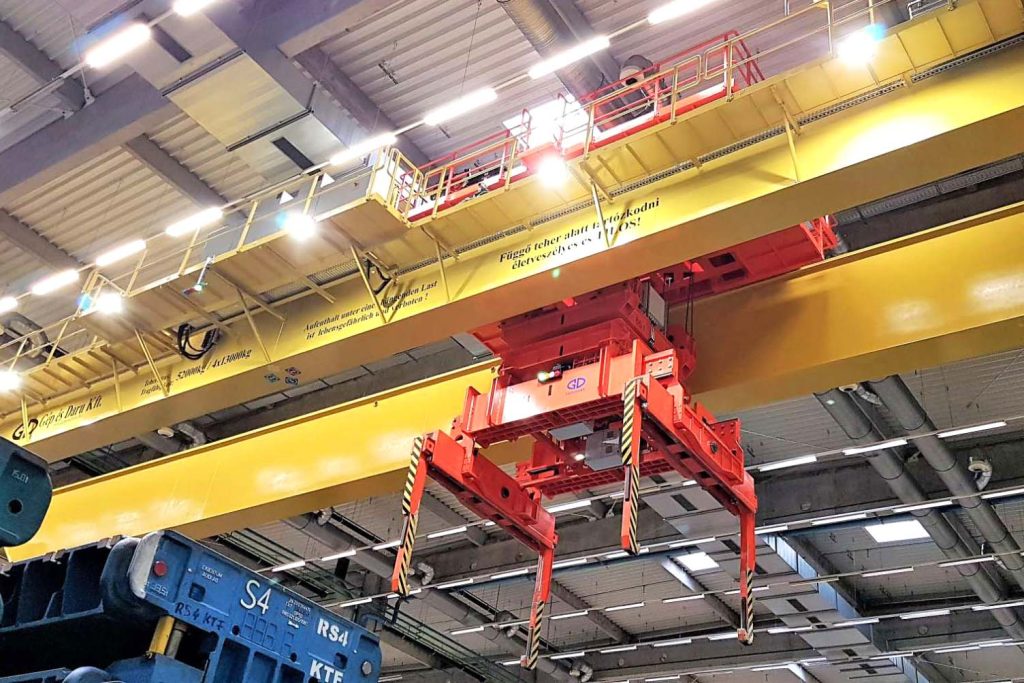 Automated cranes