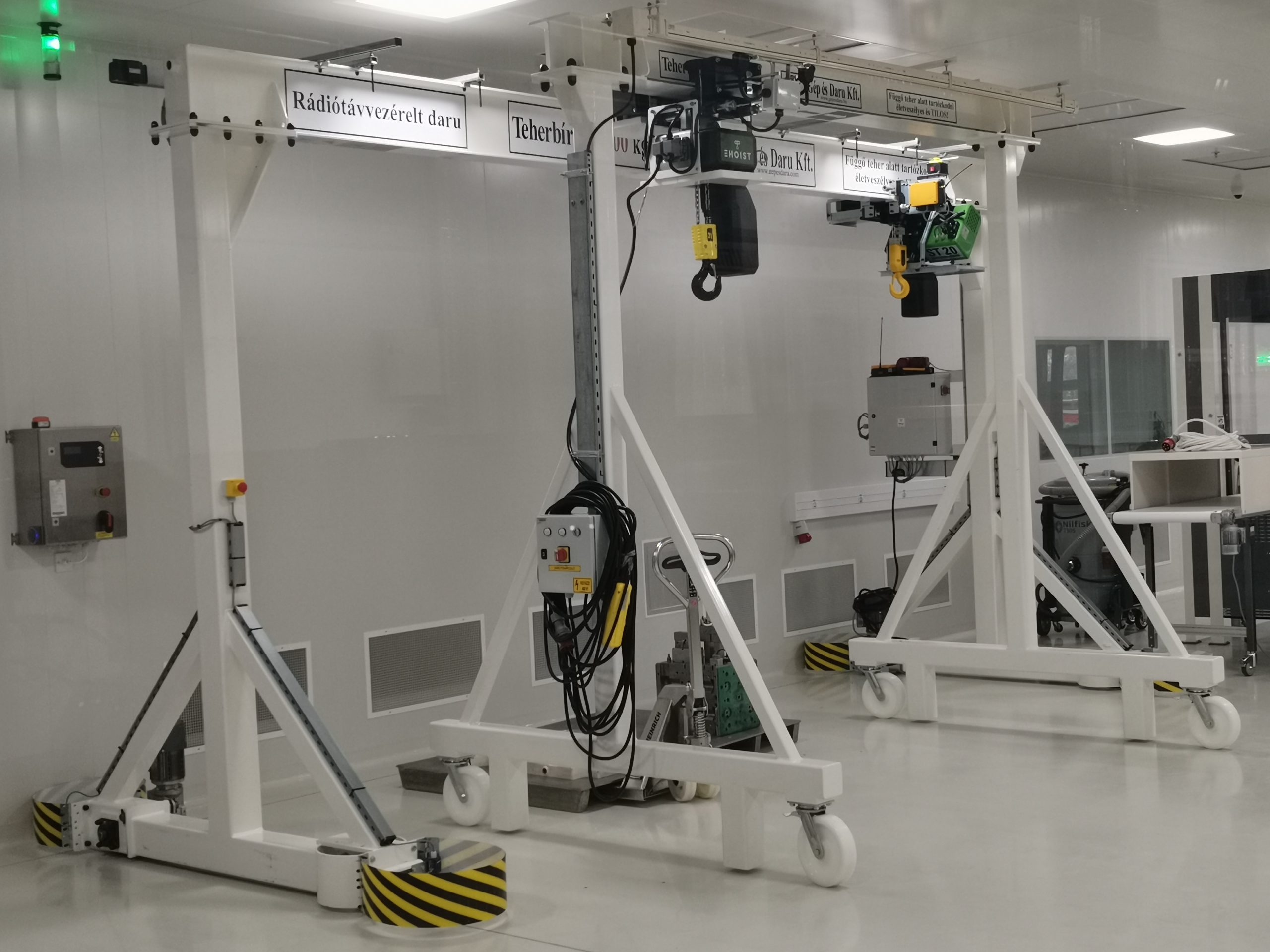 Cleanroom Gantry Crane Delivered to a Pharmaceutical Supplier – A New Milestone for GD's Solutions